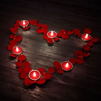 Coeur pétale de rose bougies saint valentin